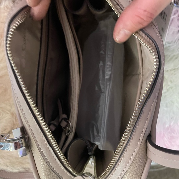 Calvin Klein brand new - Picture 3 of 4